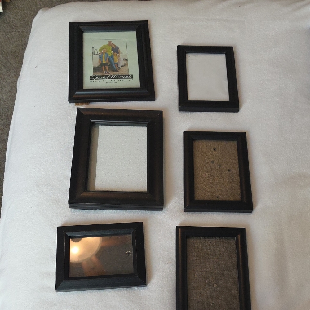 SALE! Classic Black Wood Photo Frame Set - Home Accents